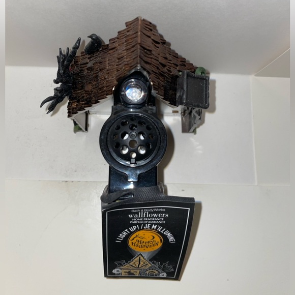 Bath & Body Works Haunted House Halloween Wallflower Plug Discontinued New - Picture 8 of 11